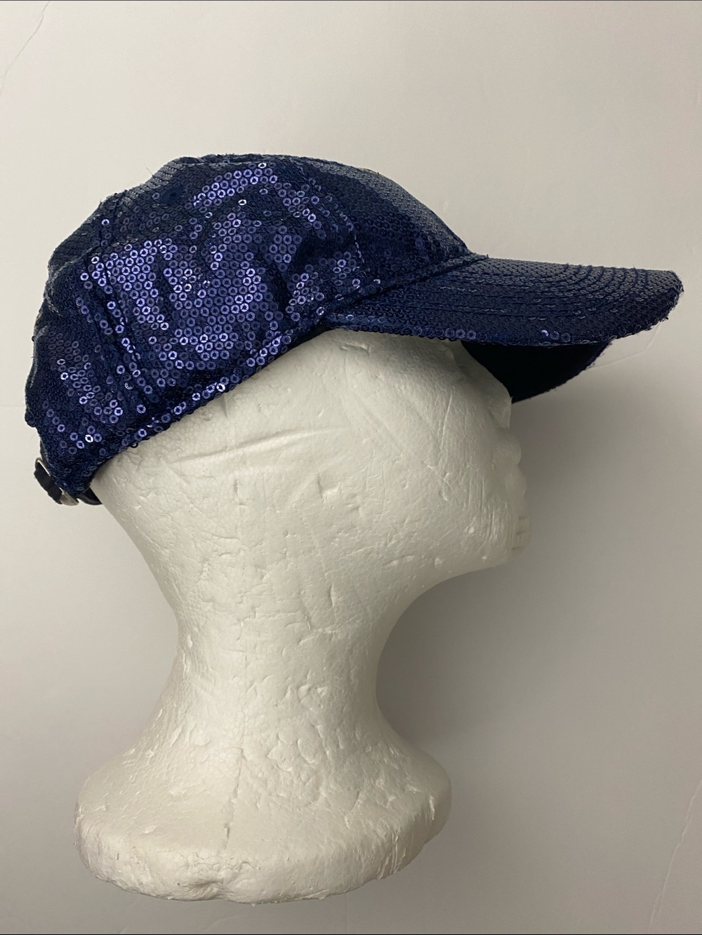 Victoria’s Secret’s PINK Dallas NFL Cowboys Sequin Hat - Picture 10 of 14